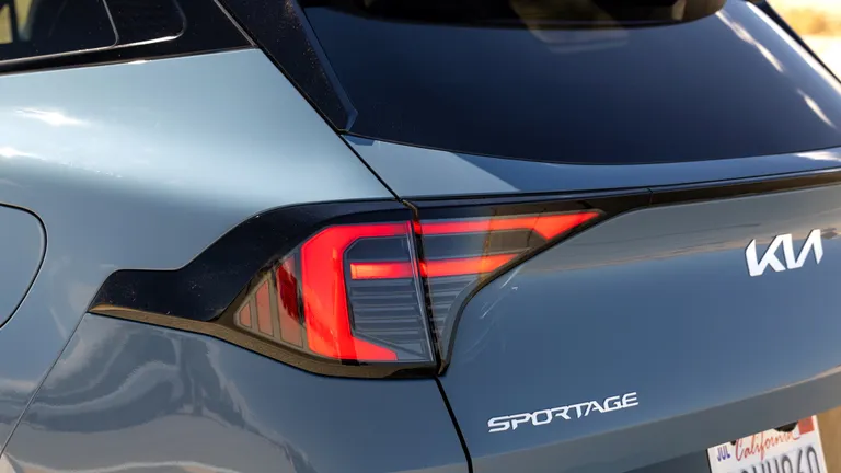 014 2026 Kia Sportage Hybrid